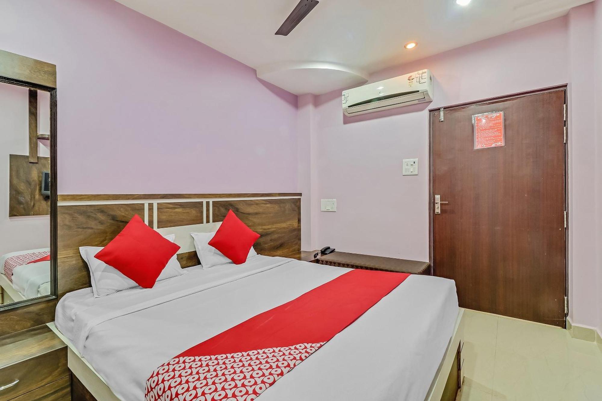OYO 48685 Hotel Royal Raj Nandgaon Exterior foto